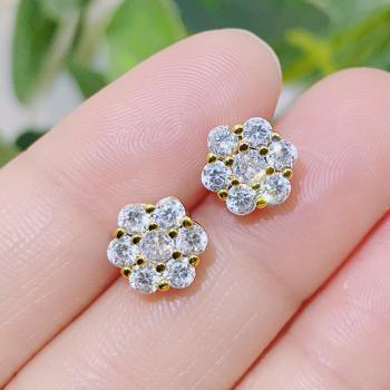 Floral Stud Earrings 18K Gold Plated - Elegant Flower Earrings