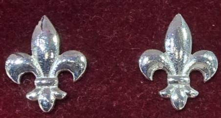 Fleur de Lys White Gold Plated Sterling Silver Stud Earrings - Image 6