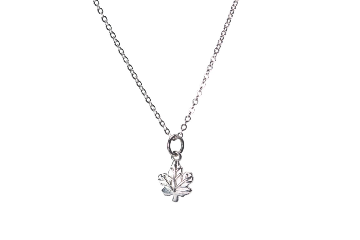 Maple Leaf Pendant Necklace – Small(10mm) White Gold Plated Sterling Silver