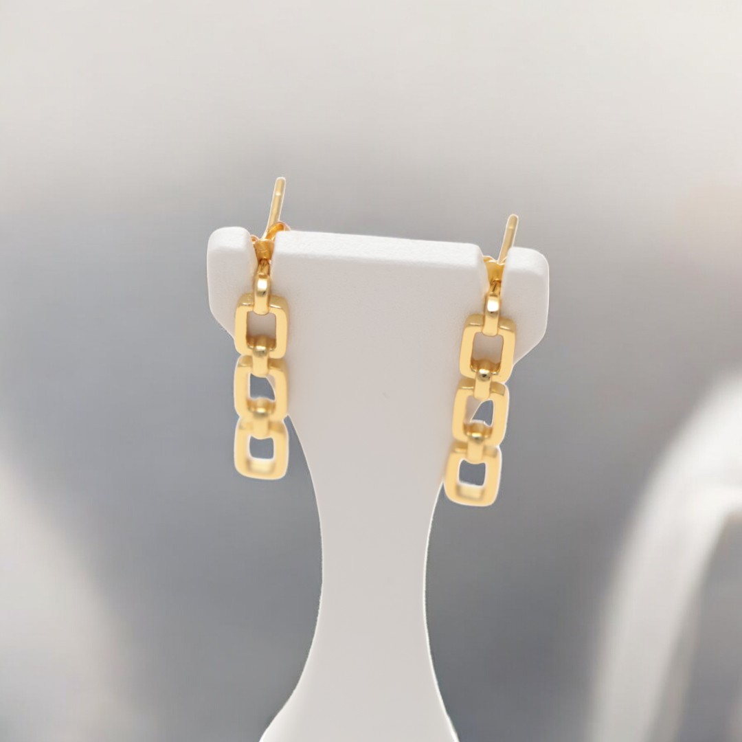 Upgrade Y Style with Luxurious Gold Plated Sterling Silver Stud Earrings - Image 3