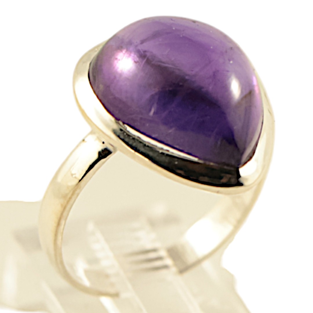 Stunning Tear Drop Shape Amethyst Gemstone Ring: this Unique Piece - Size 7-8