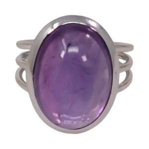 Stunning Silver Ring with Amethyst - Size 7-8