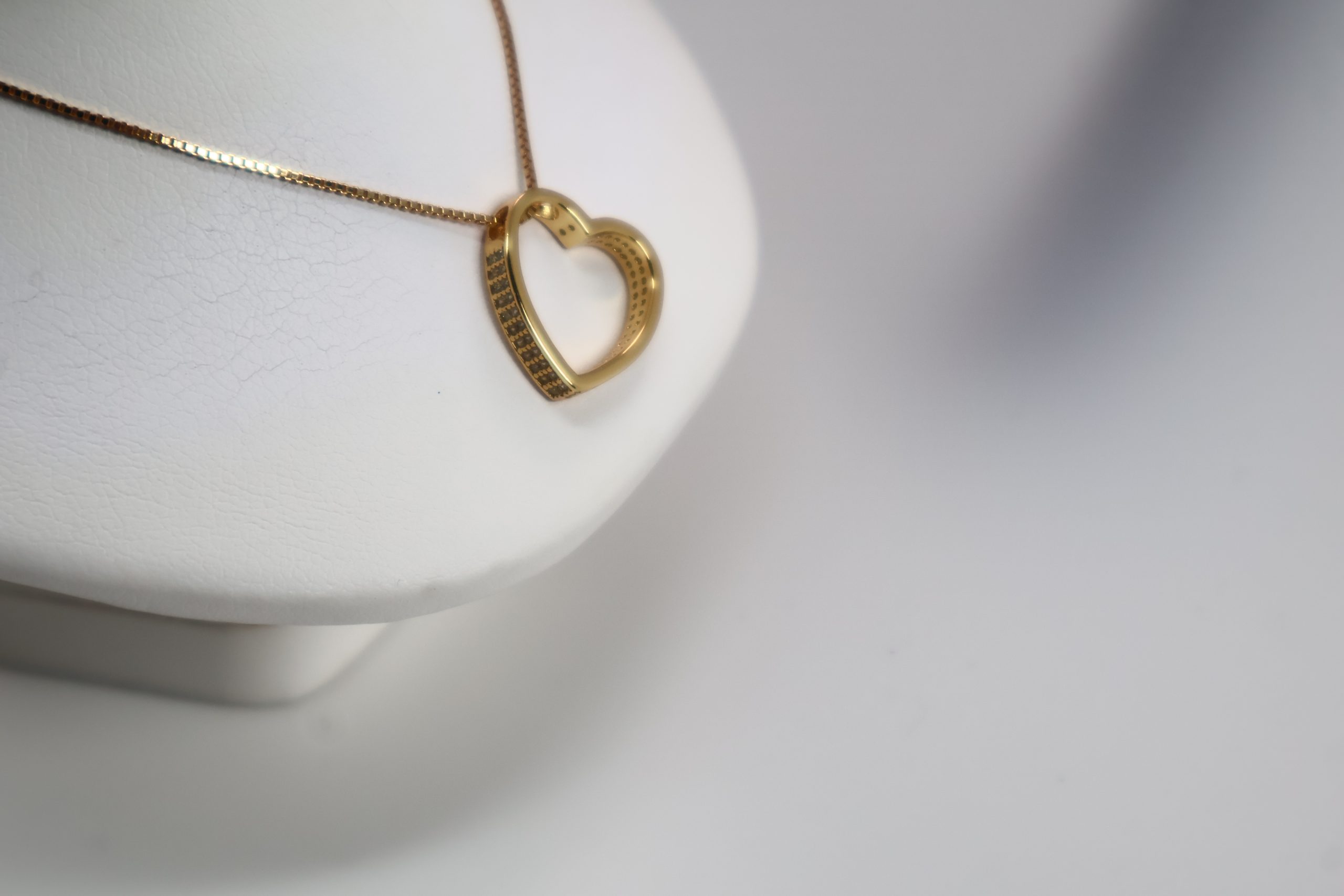 Shine Bright with 18K Gold Plated Heart Pendant with Cubic Zirconia - Image 5