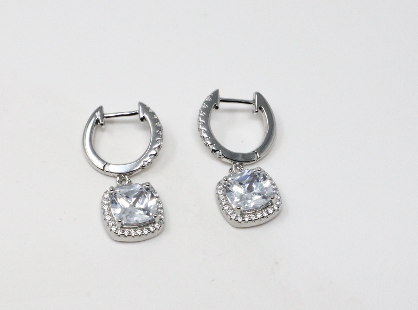 White Gold Plated Hoop Earrings - Elegant & - Image 4