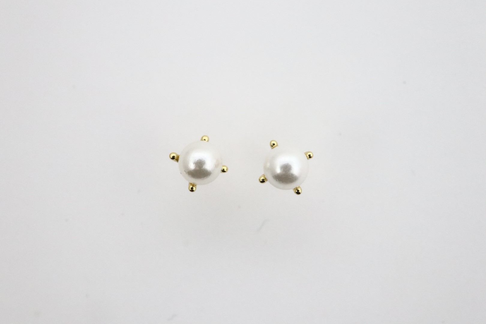 Elegant Cultured Pearl Stud Earrings - Gold Plated 925 Sterling Silver - Image 2